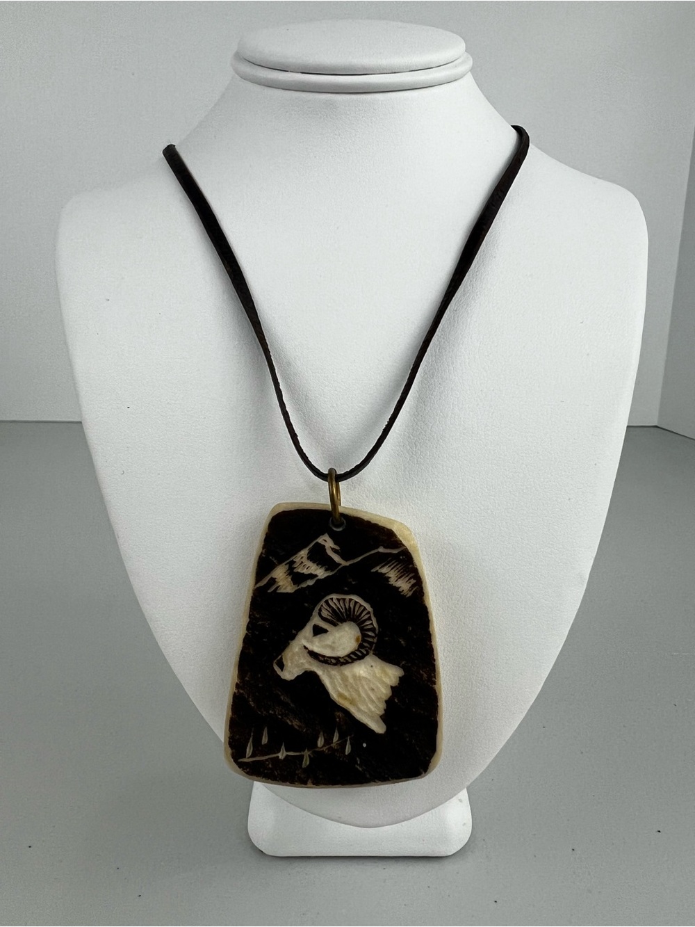 Vintage Allen Tosh Signed Moose Antler Ram Necklace Northwest Territories